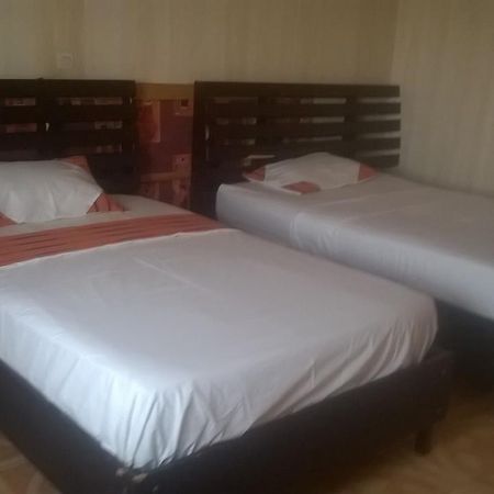 Ouaga Beach Hotel Ouagadougou Dış mekan fotoğraf