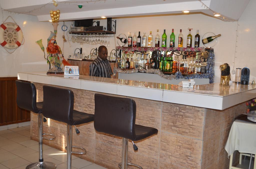 Ouaga Beach Hotel Ouagadougou Dış mekan fotoğraf