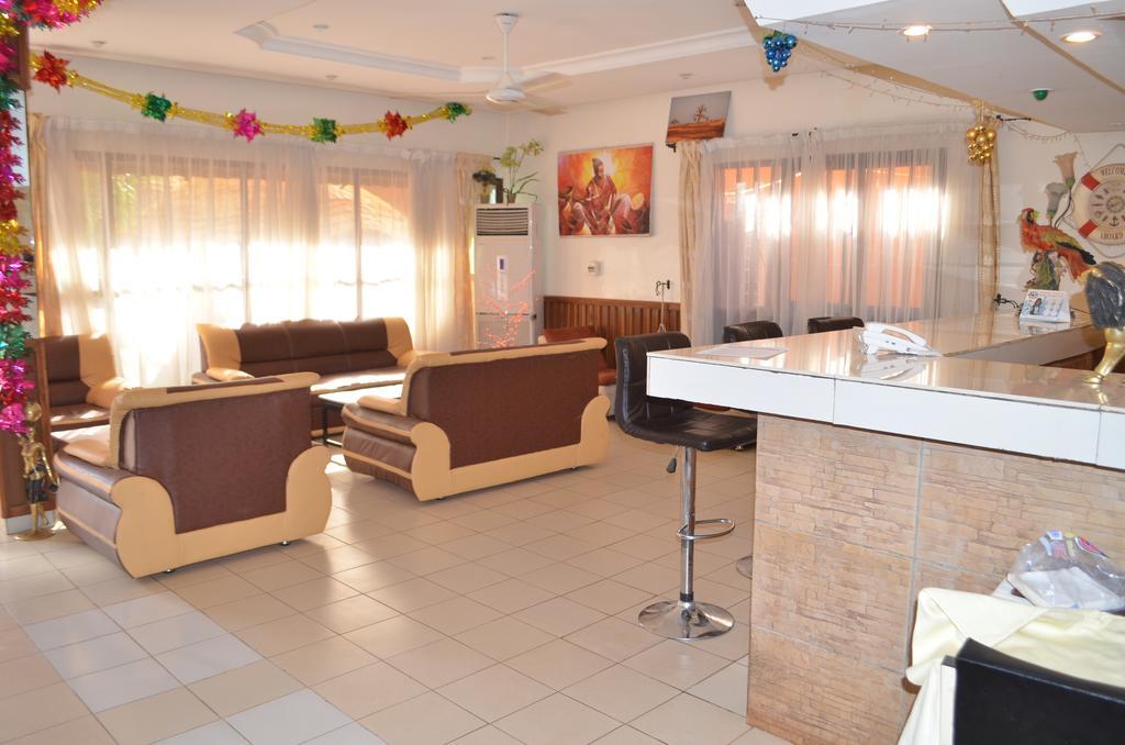 Ouaga Beach Hotel Ouagadougou Dış mekan fotoğraf