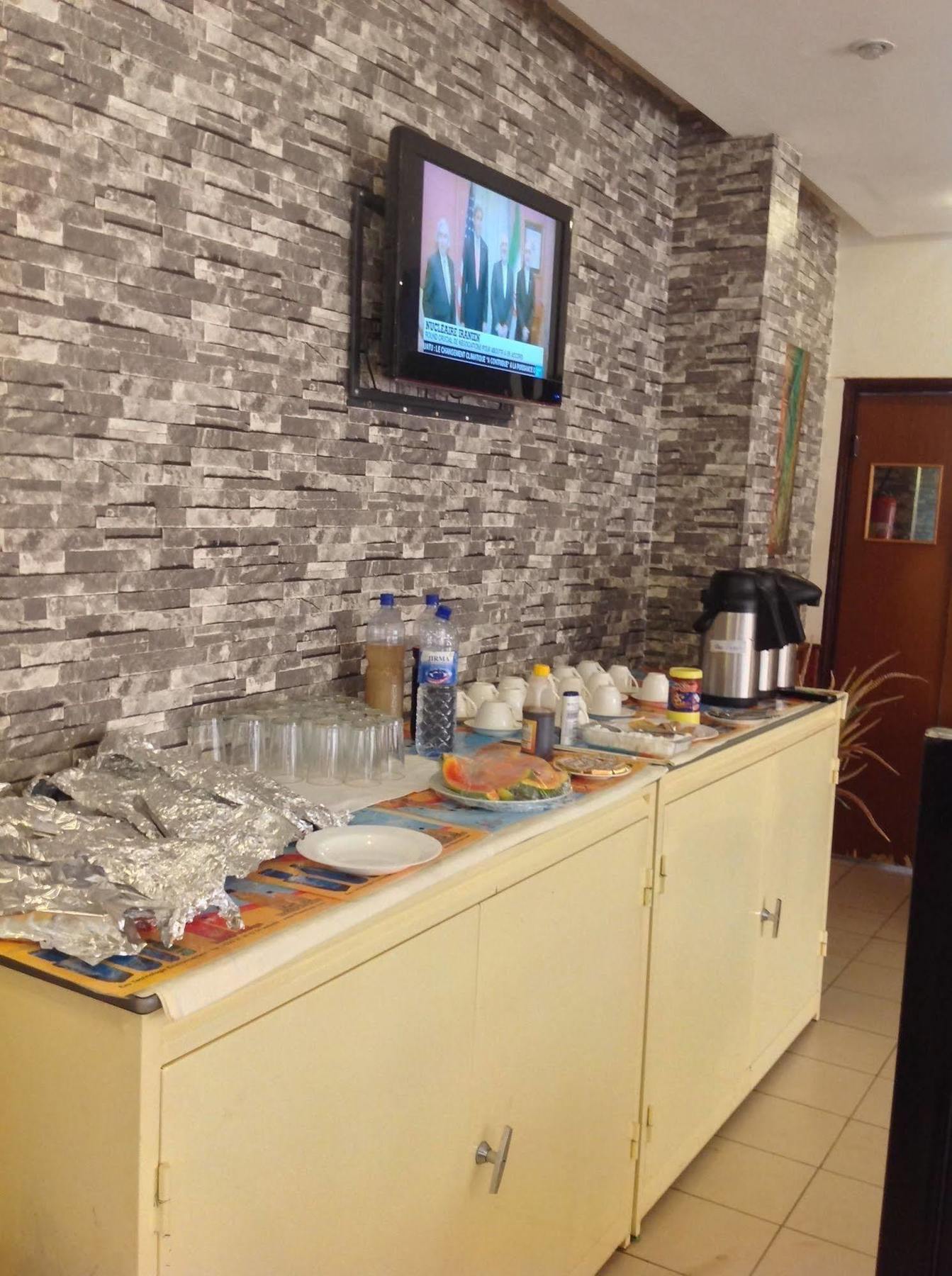 Ouaga Beach Hotel Ouagadougou Dış mekan fotoğraf