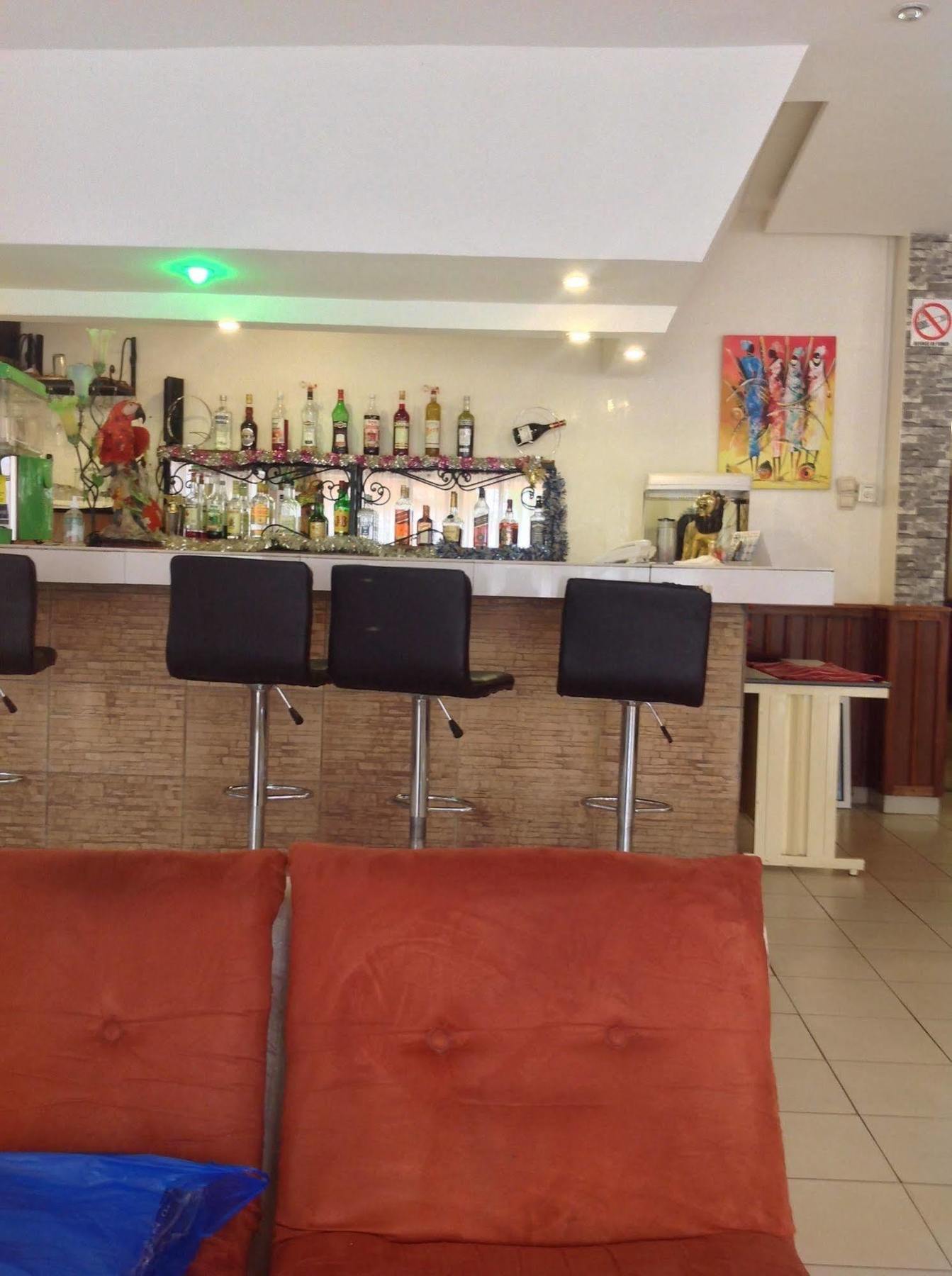 Ouaga Beach Hotel Ouagadougou Dış mekan fotoğraf