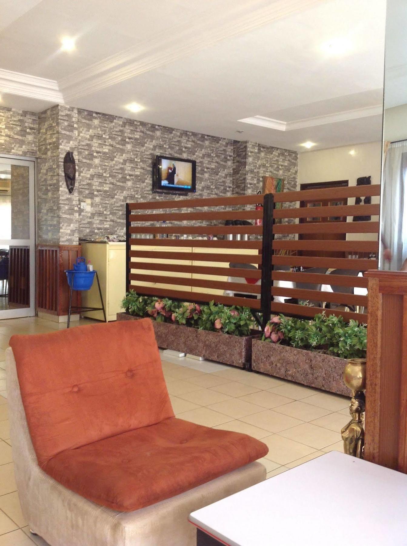 Ouaga Beach Hotel Ouagadougou Dış mekan fotoğraf